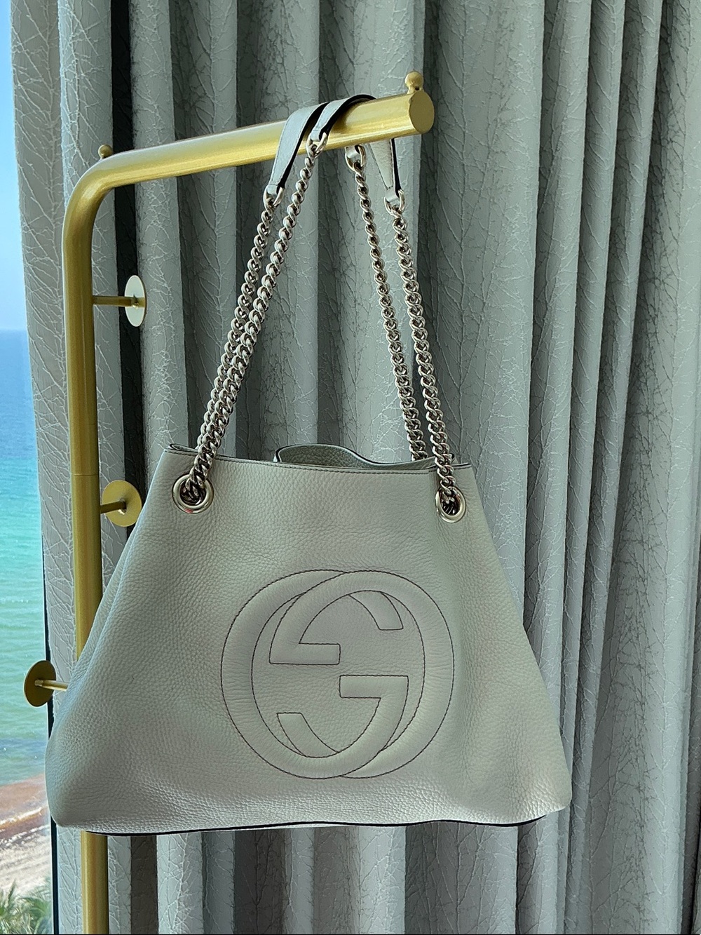 Gucci medium SOHO bag, ivory color , good condition
